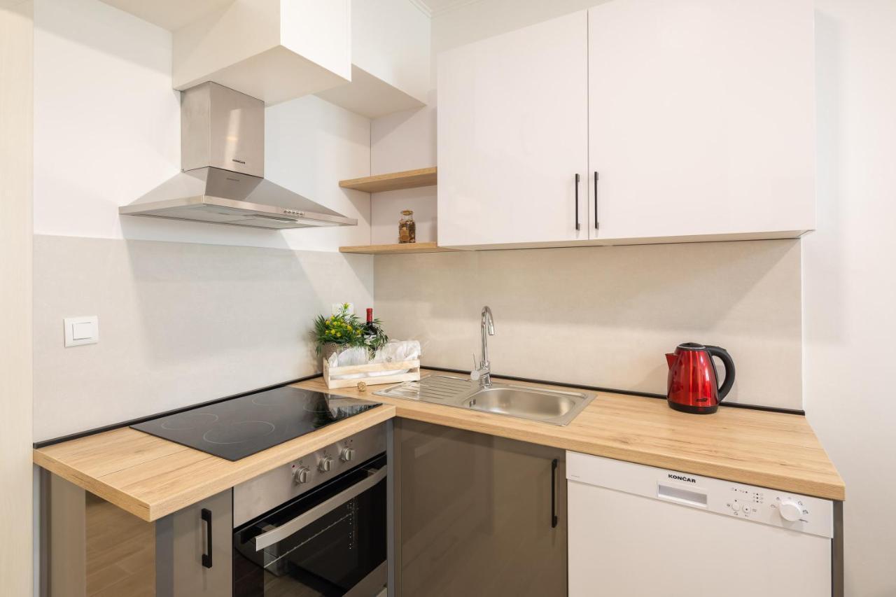 Direct Beach Apartments Jesenice  Esterno foto